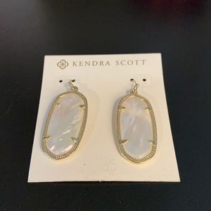 Brand New Kendra Scott Elle Gold Drop Earrings - Ivory Mother of Pearl